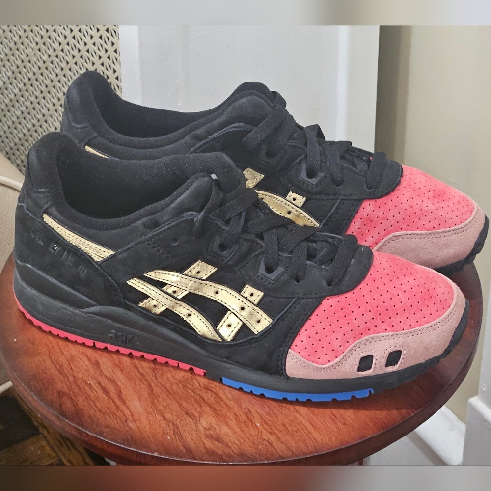 Asics - Picture 2 of 5